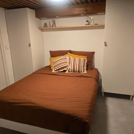 Apartment Avec Parking, 150m Du Vieux Port, 50 M2